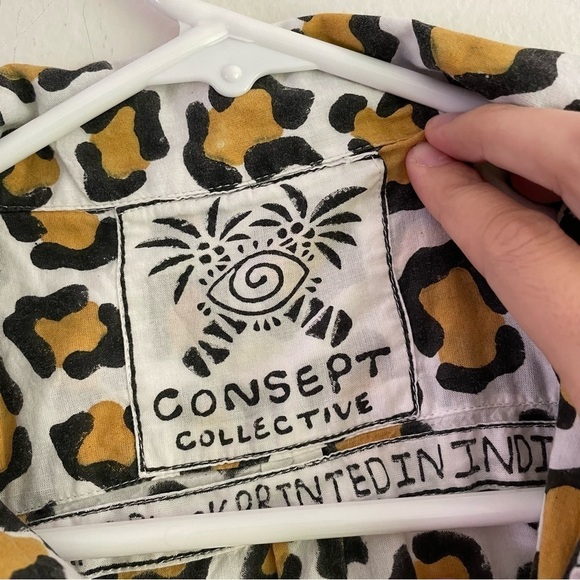 Consept Collective cheetah print hand blocked novelty print button up blouse - Picture 10 of 10